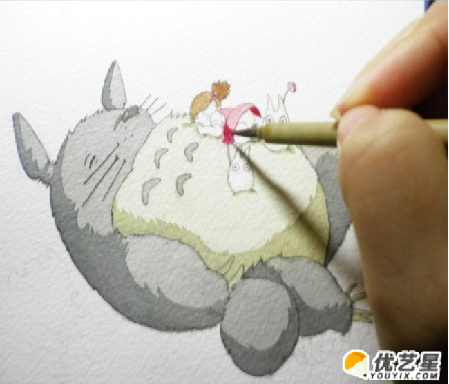 睡觉可爱萌萌的龙猫的彩铅水彩画 龙猫的卡通绘画步骤