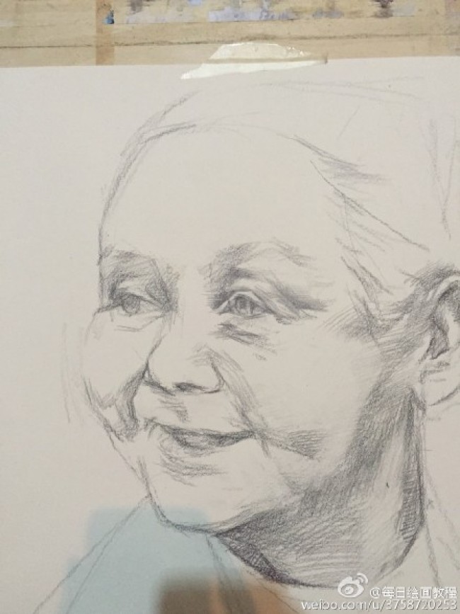 慈祥的老奶奶素描画图片手绘教程老奶奶头像素描画怎么画