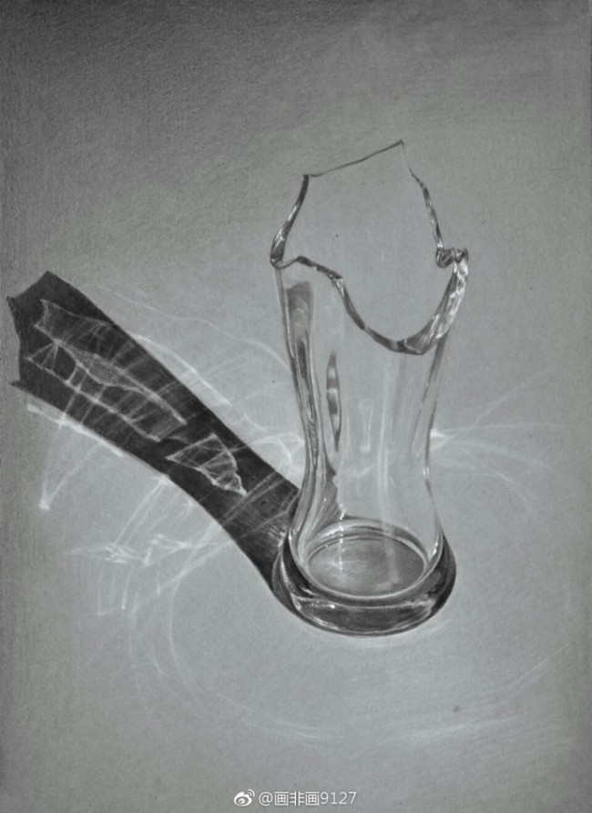 超逼真立体玻璃杯彩铅画教程 立体的破损的玻璃杯画法 玻璃质感怎么画
