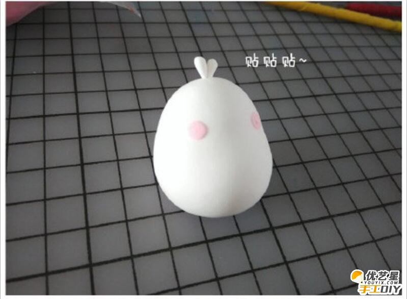 超级可爱的土豆形状的小兔子的手工粘土制作教程   萌萌的土豆兔的手工粘土制作_www.youyix.com